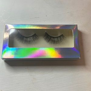 Thicker but smaller lashes